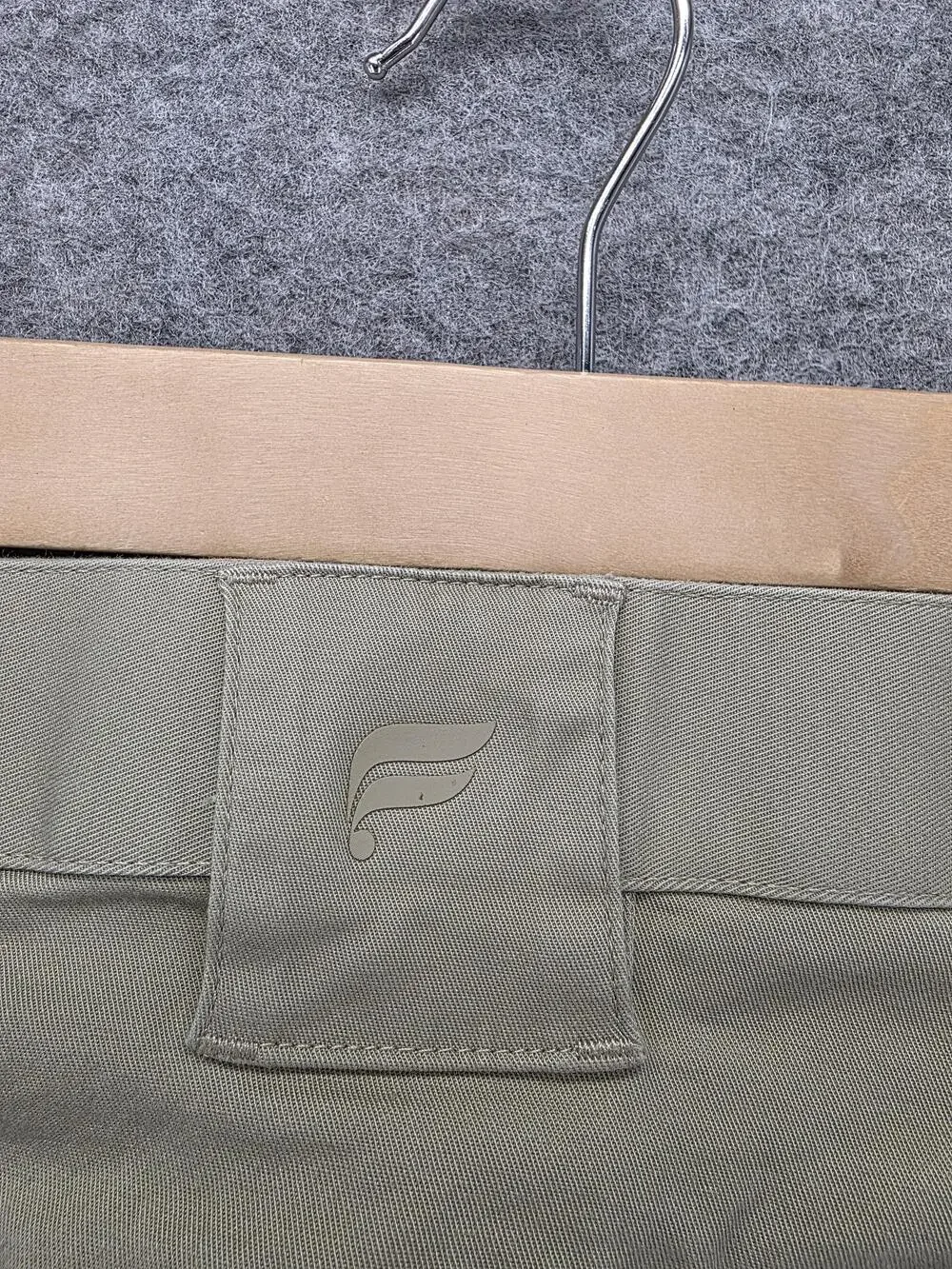 Fabletics Pants Mens 36x30 Beige Chino Regular Microfiber Stretch Polyester